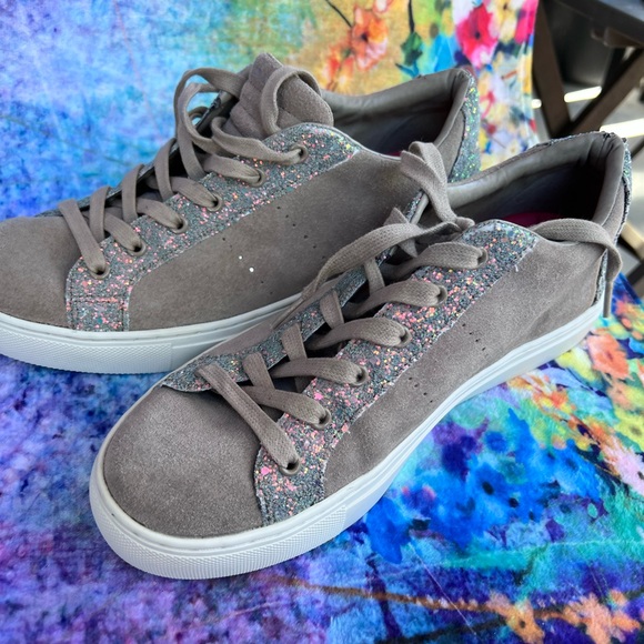 Skechers Sparkly Glitter Star Sneakers- Size 10 - Picture 3 of 8